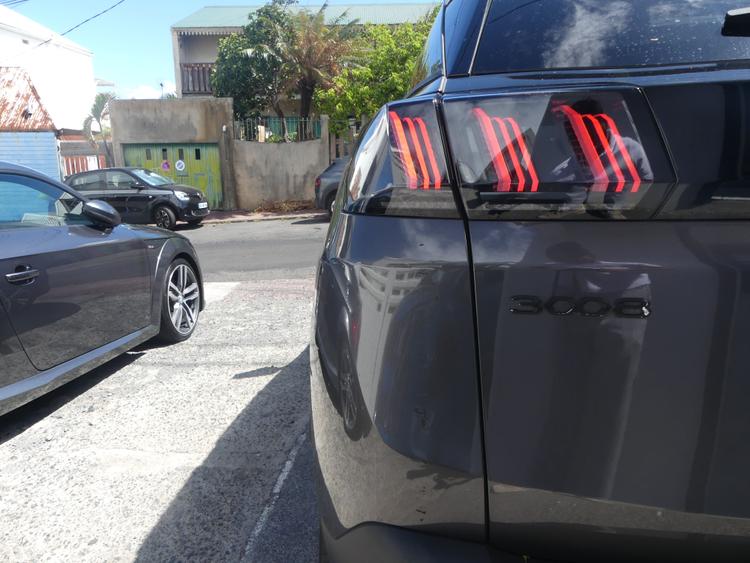 voiture occasion PEUGEOT 3008 à la Réunion disponible sur noutlauto.re