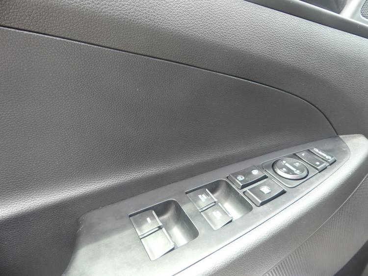 voiture occasion HYUNDAI TUCSON à la Réunion disponible sur noutlauto.re