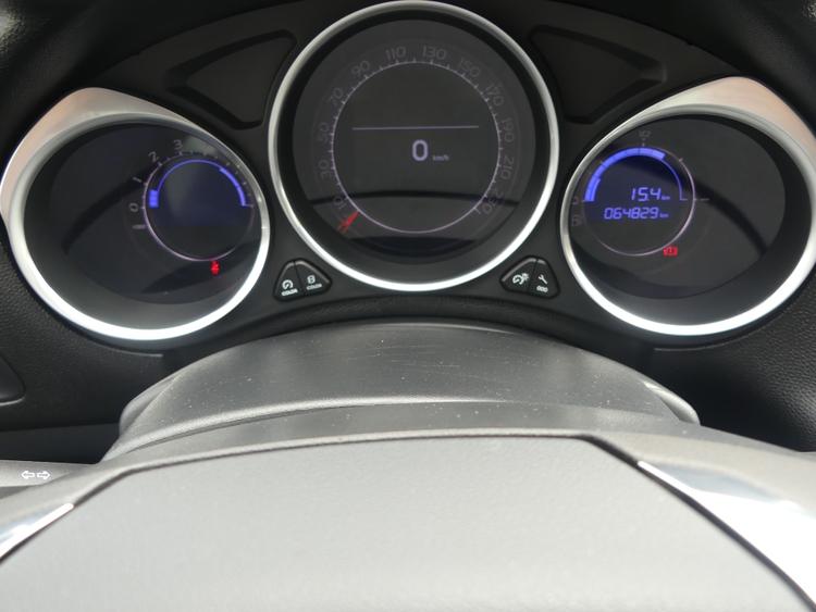 voiture occasion DS DS4 CROSSBACK à la Réunion disponible sur noutlauto.re