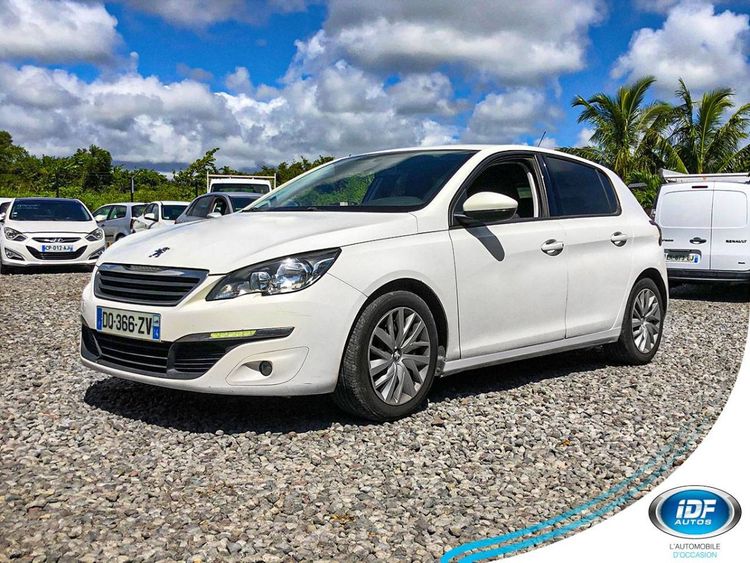 voiture occasion PEUGEOT 308 à la Réunion disponible sur noutlauto.re