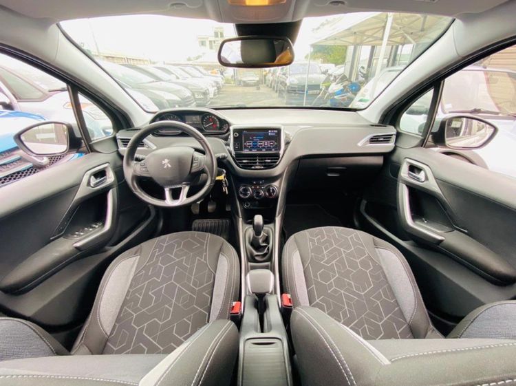 voiture occasion PEUGEOT 2008 à la Réunion disponible sur noutlauto.re