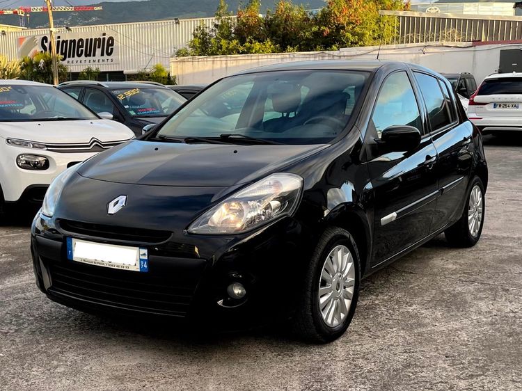 voiture occasion RENAULT CLIO à la Réunion disponible sur noutlauto.re