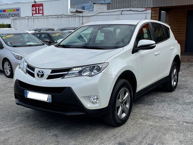 voiture occasion TOYOTA RAV4 à la Réunion disponible sur noutlauto.re