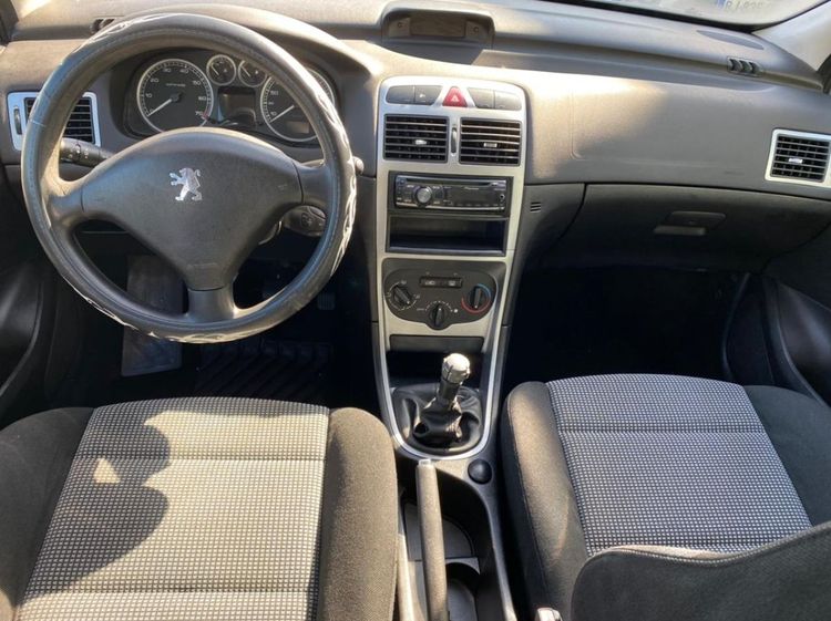 voiture occasion PEUGEOT 307 à la Réunion disponible sur noutlauto.re