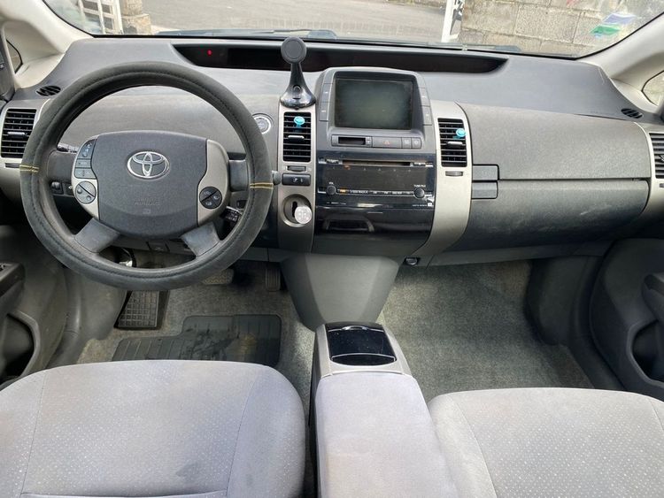 voiture occasion TOYOTA PRIUS à la Réunion disponible sur noutlauto.re