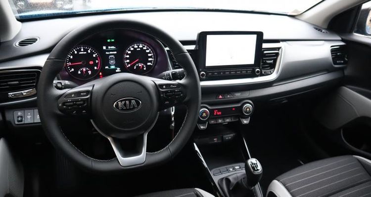 voiture occasion KIA STONIC à la Réunion disponible sur noutlauto.re