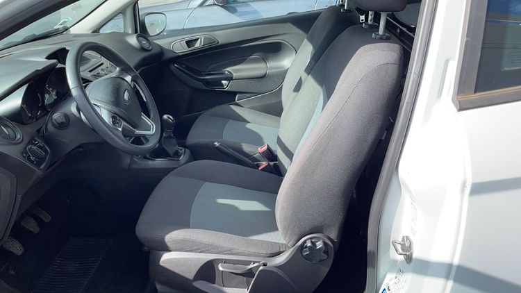 voiture occasion FORD FIESTA à la Réunion disponible sur noutlauto.re