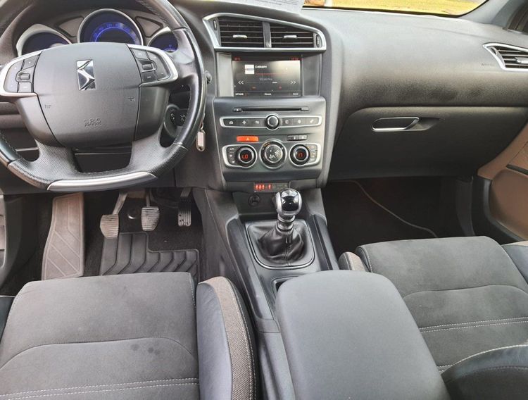 voiture occasion DS DS4 à la Réunion disponible sur noutlauto.re