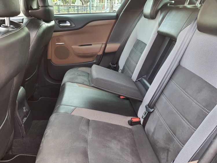voiture occasion DS DS4 à la Réunion disponible sur noutlauto.re