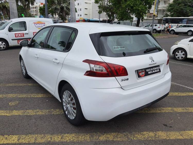 voiture occasion PEUGEOT 308 à la Réunion disponible sur noutlauto.re