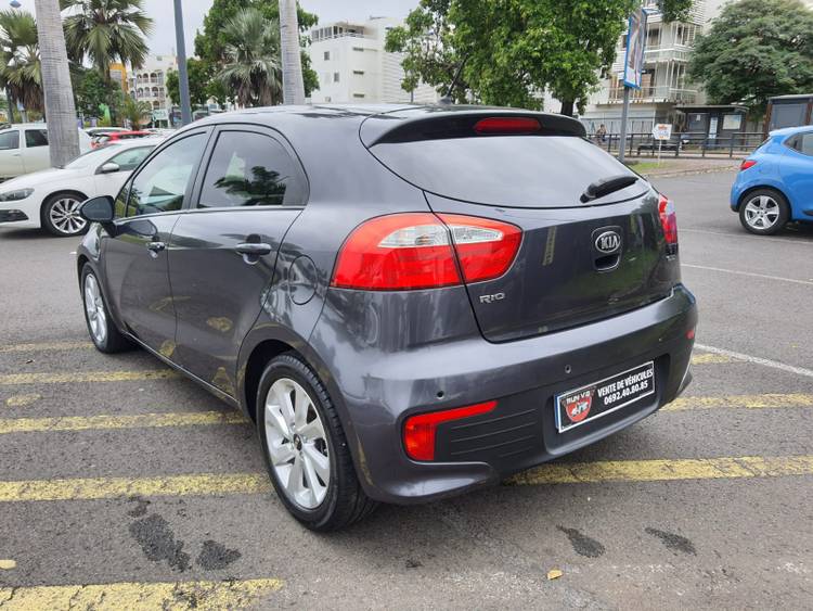 voiture occasion KIA RIO à la Réunion disponible sur noutlauto.re