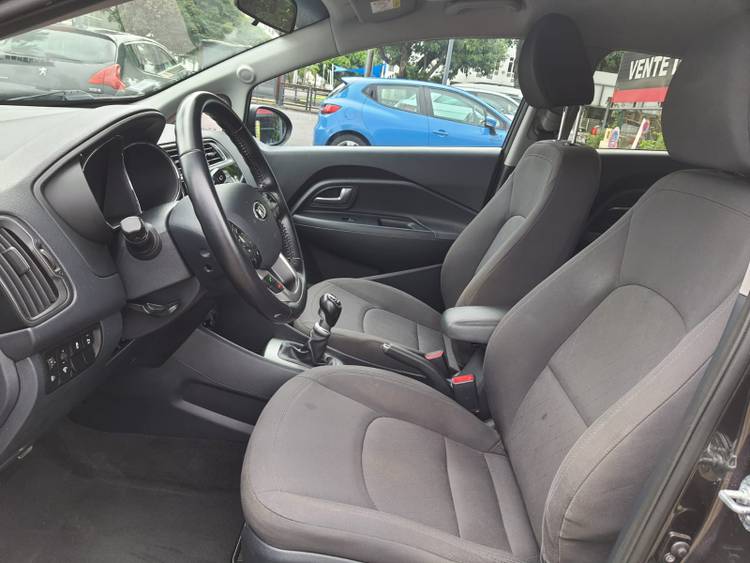 voiture occasion KIA RIO à la Réunion disponible sur noutlauto.re