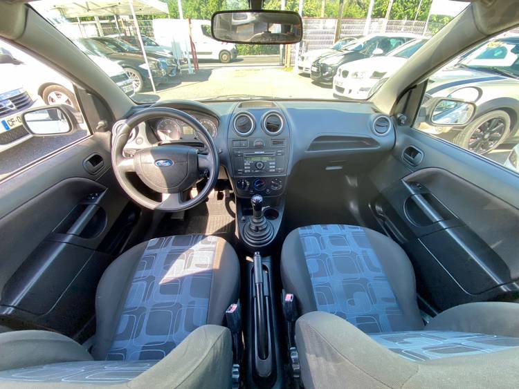 voiture occasion FORD FIESTA à la Réunion disponible sur noutlauto.re