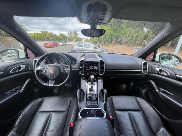 voiture occasion PORSCHE CAYENNE à la Réunion disponible sur noutlauto.re