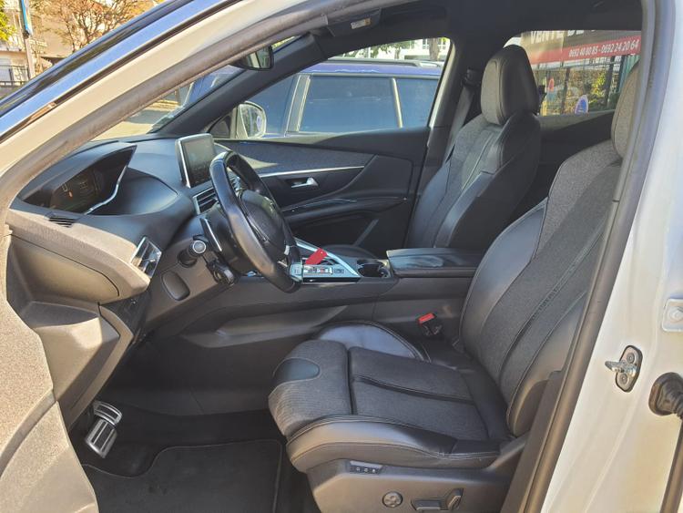 voiture occasion PEUGEOT 3008 à la Réunion disponible sur noutlauto.re