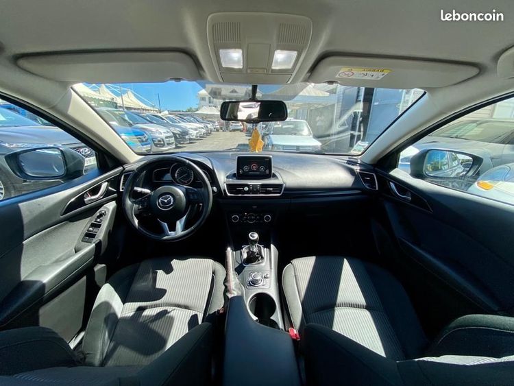 voiture occasion MAZDA 3 à la Réunion disponible sur noutlauto.re