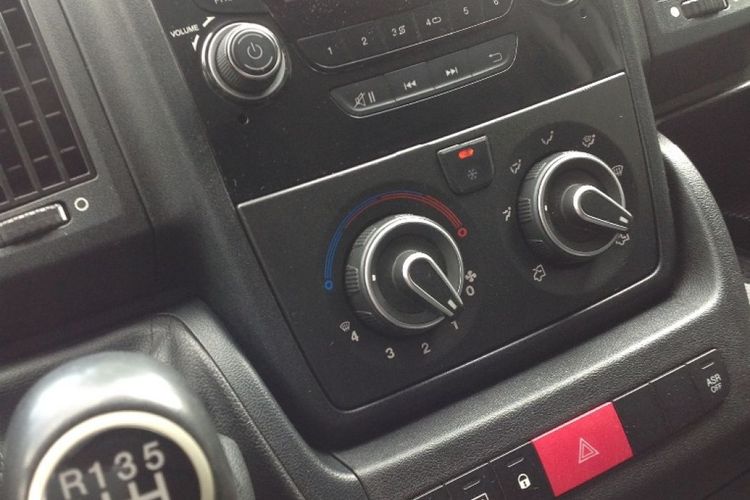 voiture occasion PEUGEOT BOXER à la Réunion disponible sur noutlauto.re