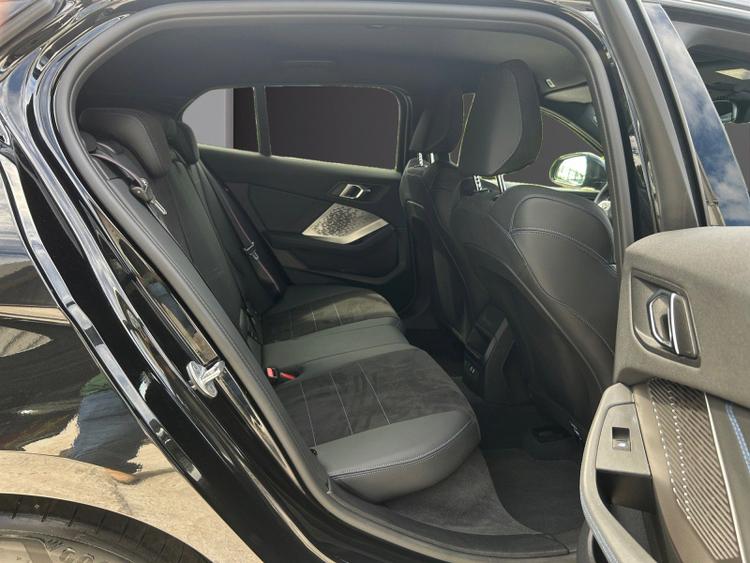 voiture occasion BMW SÉRIE 1 F70 à la Réunion disponible sur noutlauto.re