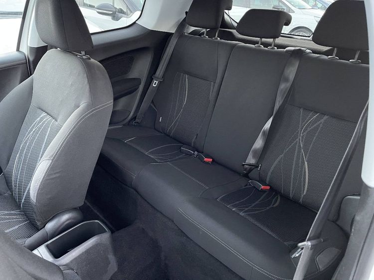 voiture occasion PEUGEOT 208 à la Réunion disponible sur noutlauto.re
