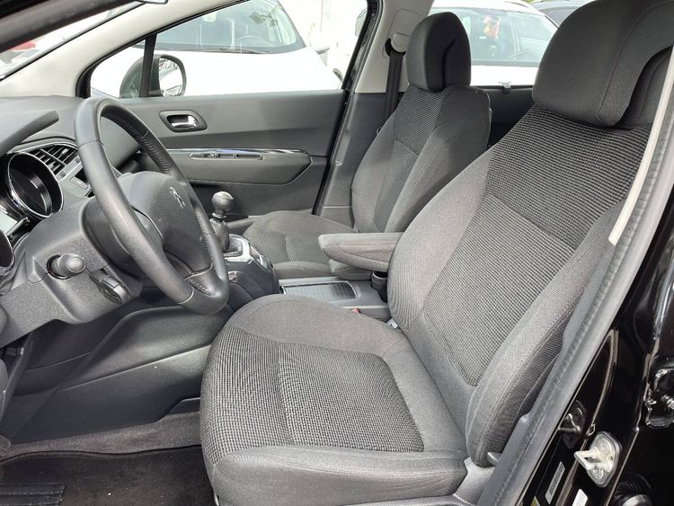 voiture occasion PEUGEOT 5008 à la Réunion disponible sur noutlauto.re