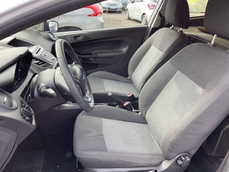 voiture occasion FORD FIESTA à la Réunion disponible sur noutlauto.re