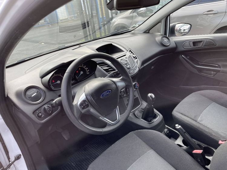 voiture occasion FORD FIESTA à la Réunion disponible sur noutlauto.re