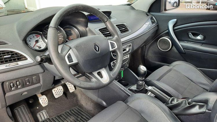 voiture occasion RENAULT MEGANE à la Réunion disponible sur noutlauto.re