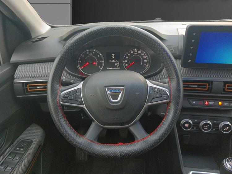 voiture occasion DACIA SANDERO à la Réunion disponible sur noutlauto.re