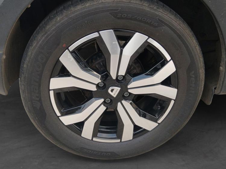 voiture occasion DACIA SANDERO à la Réunion disponible sur noutlauto.re