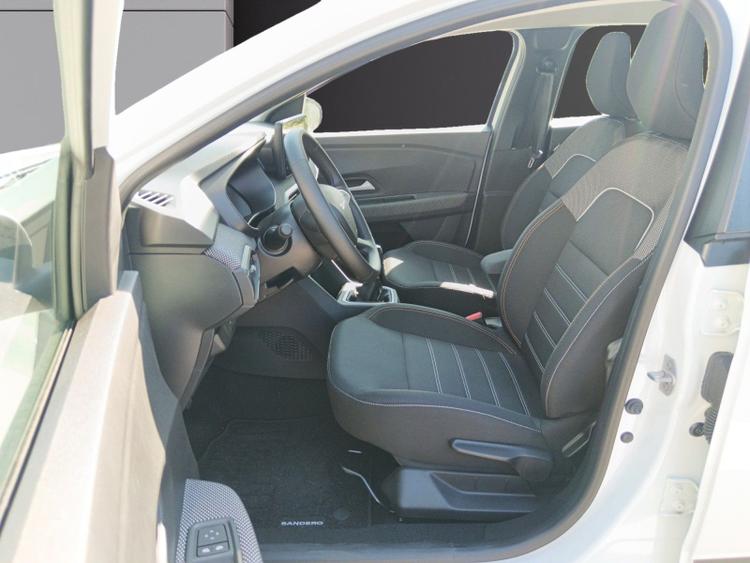 voiture occasion DACIA SANDERO à la Réunion disponible sur noutlauto.re