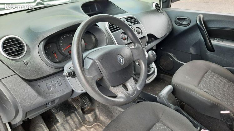 voiture occasion RENAULT KANGOO à la Réunion disponible sur noutlauto.re