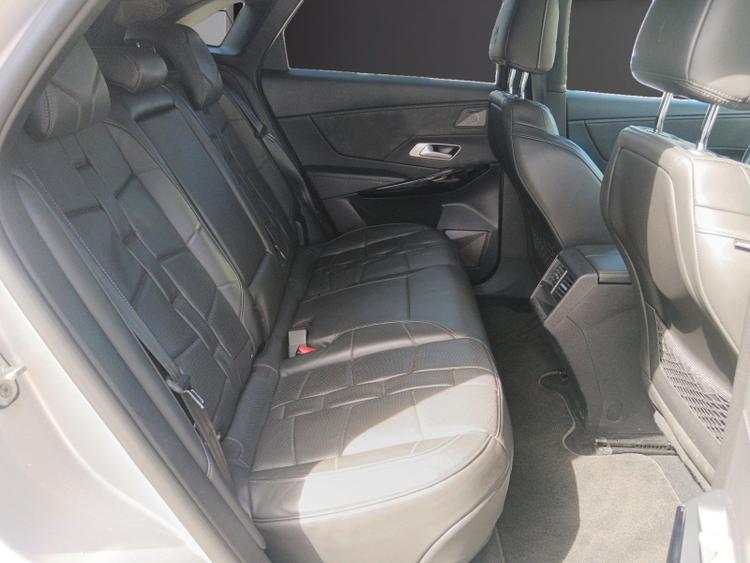 voiture occasion DS DS7 CROSSBACK à la Réunion disponible sur noutlauto.re