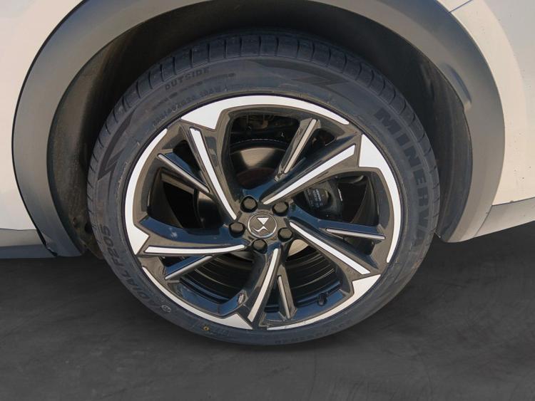 voiture occasion DS DS7 CROSSBACK à la Réunion disponible sur noutlauto.re