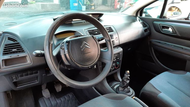 voiture occasion CITROEN C4 à la Réunion disponible sur noutlauto.re