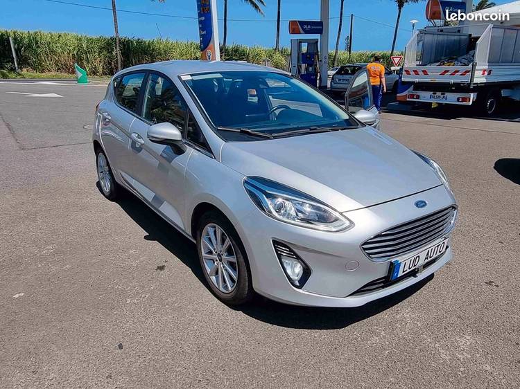 voiture occasion FORD FIESTA à la Réunion disponible sur noutlauto.re