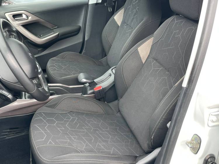 voiture occasion PEUGEOT 2008 à la Réunion disponible sur noutlauto.re
