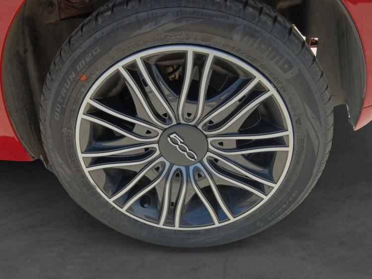 voiture occasion FIAT 500 SERIE 8 EURO 6D-TEMP à la Réunion disponible sur noutlauto.re