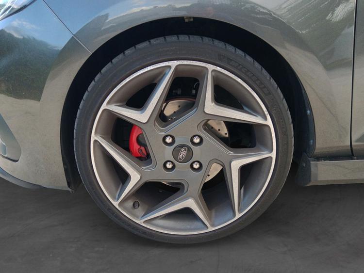 voiture occasion FORD FIESTA ST à la Réunion disponible sur noutlauto.re