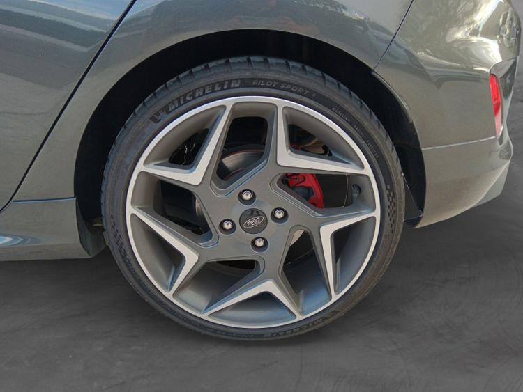 voiture occasion FORD FIESTA ST à la Réunion disponible sur noutlauto.re
