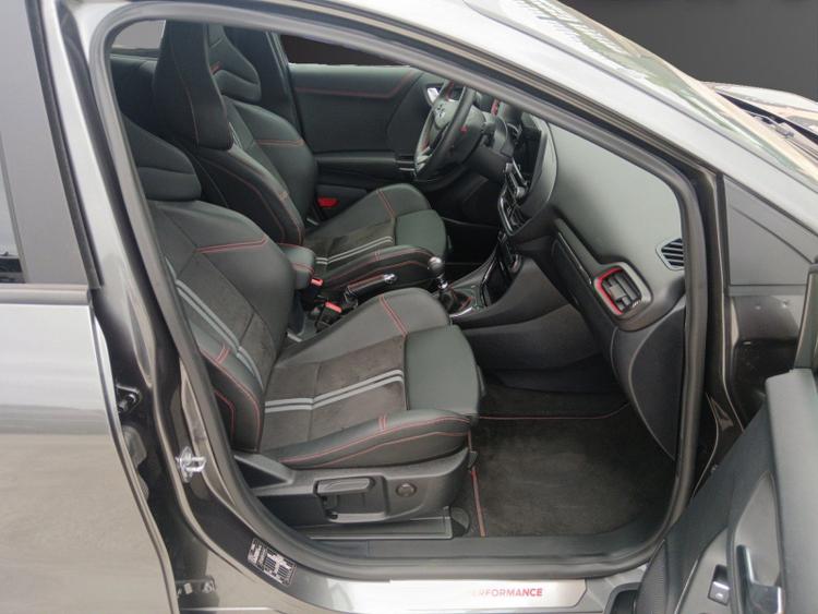voiture occasion FORD PUMA à la Réunion disponible sur noutlauto.re