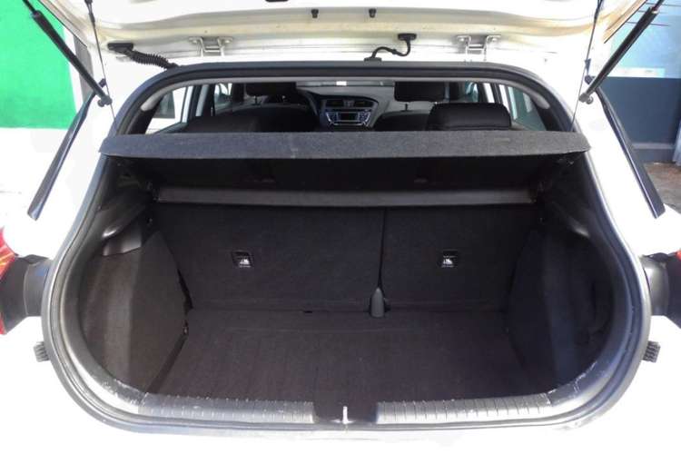 voiture occasion HYUNDAI I 20 à la Réunion disponible sur noutlauto.re