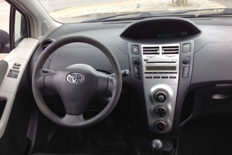 voiture occasion TOYOTA YARIS à la Réunion disponible sur noutlauto.re