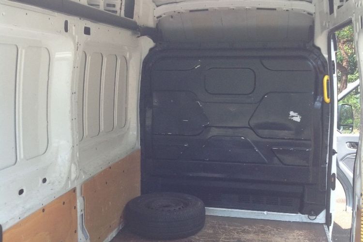 voiture occasion FORD TRANSIT à la Réunion disponible sur noutlauto.re
