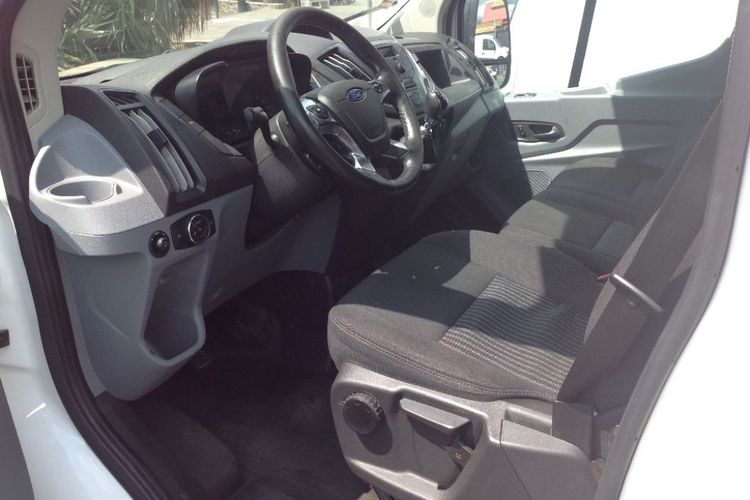 voiture occasion FORD TRANSIT à la Réunion disponible sur noutlauto.re