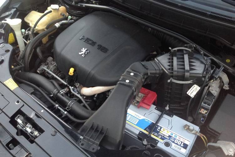 voiture occasion PEUGEOT 4007 à la Réunion disponible sur noutlauto.re