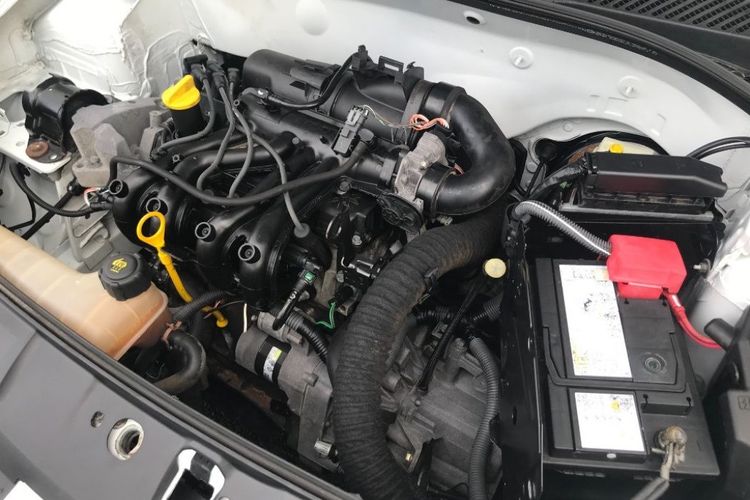 voiture occasion RENAULT CLIO à la Réunion disponible sur noutlauto.re