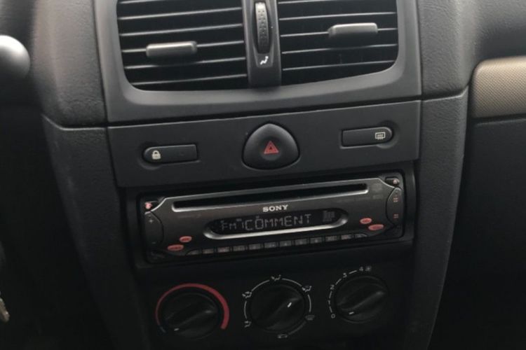 voiture occasion RENAULT CLIO à la Réunion disponible sur noutlauto.re