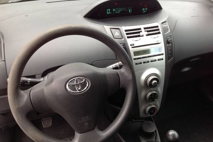voiture occasion TOYOTA YARIS à la Réunion disponible sur noutlauto.re