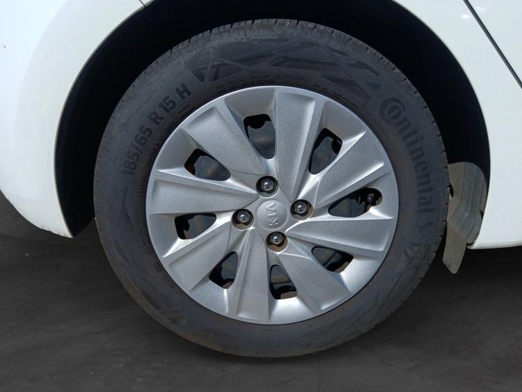 voiture occasion KIA RIO à la Réunion disponible sur noutlauto.re