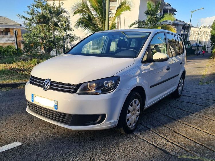 voiture occasion VOLKSWAGEN TOURAN à la Réunion disponible sur noutlauto.re